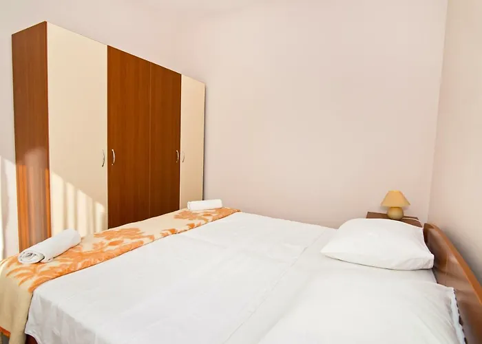 Sare * Betina (Sibenik-Knin)